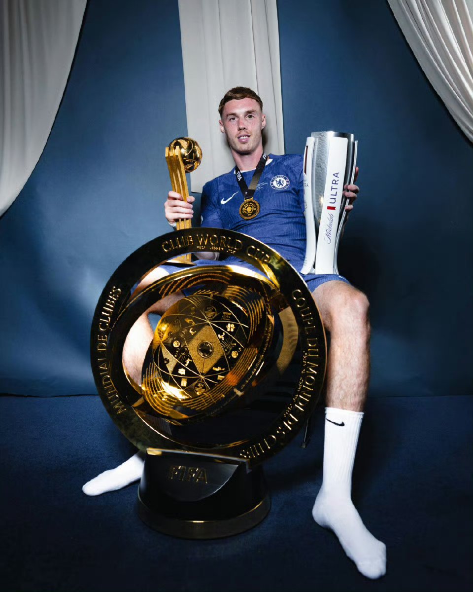 开元体育-包含赛前体能课后，本菲卡手感冰凉备战葡超，管理层满意，年轻球员得到机会的词条