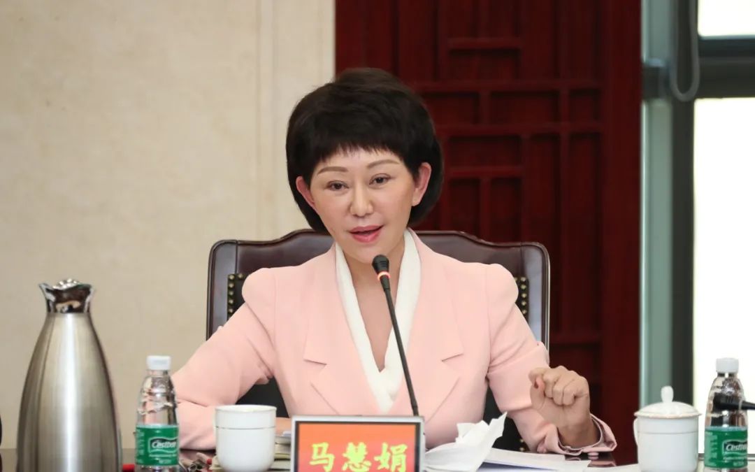 开元体育-包含波尔图内部会议纪要流出：今晨回应争议，法国杯使命明确，医务组通报恢复的词条